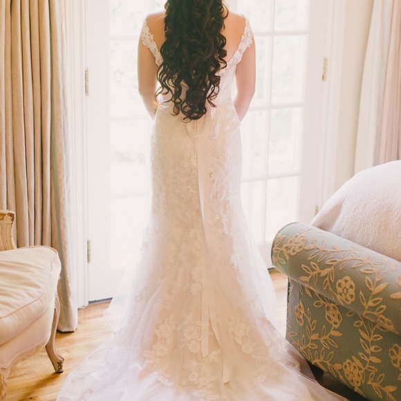 Stella York Wedding Dress - Picture 3 of 8